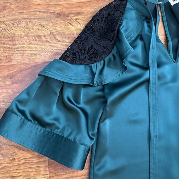 Self-portrait satin shift dress with lace trim - Picture 4 of 8